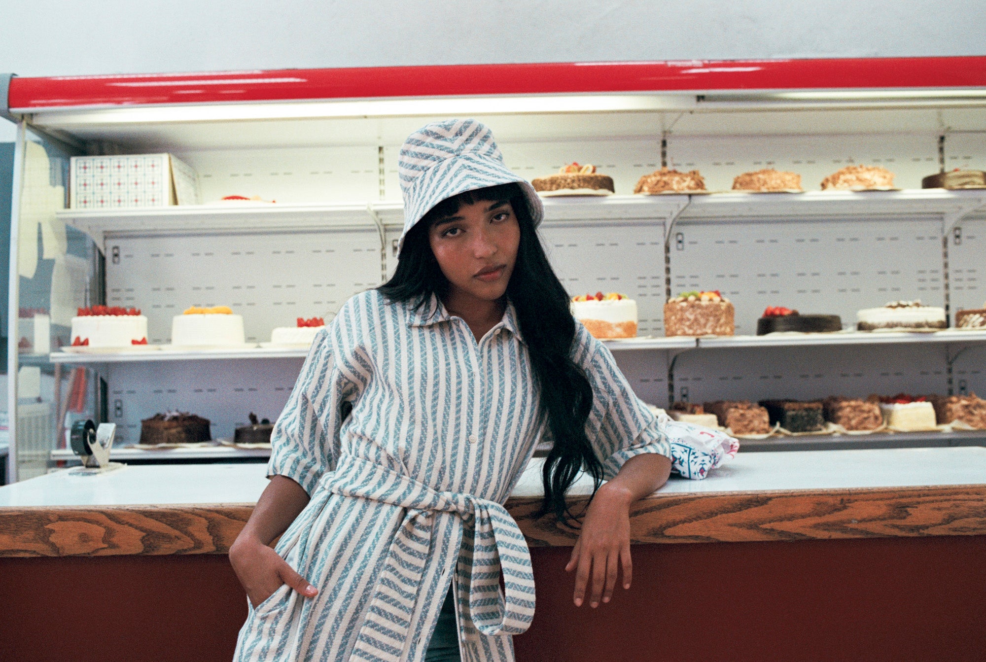 STRIPE BUCKET HAT, INDIGO – New (AA)